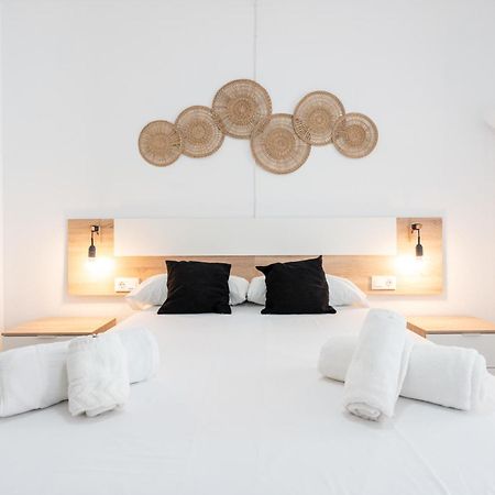 Bhost - Roca Castle Apartamento Torremolinos Exterior foto